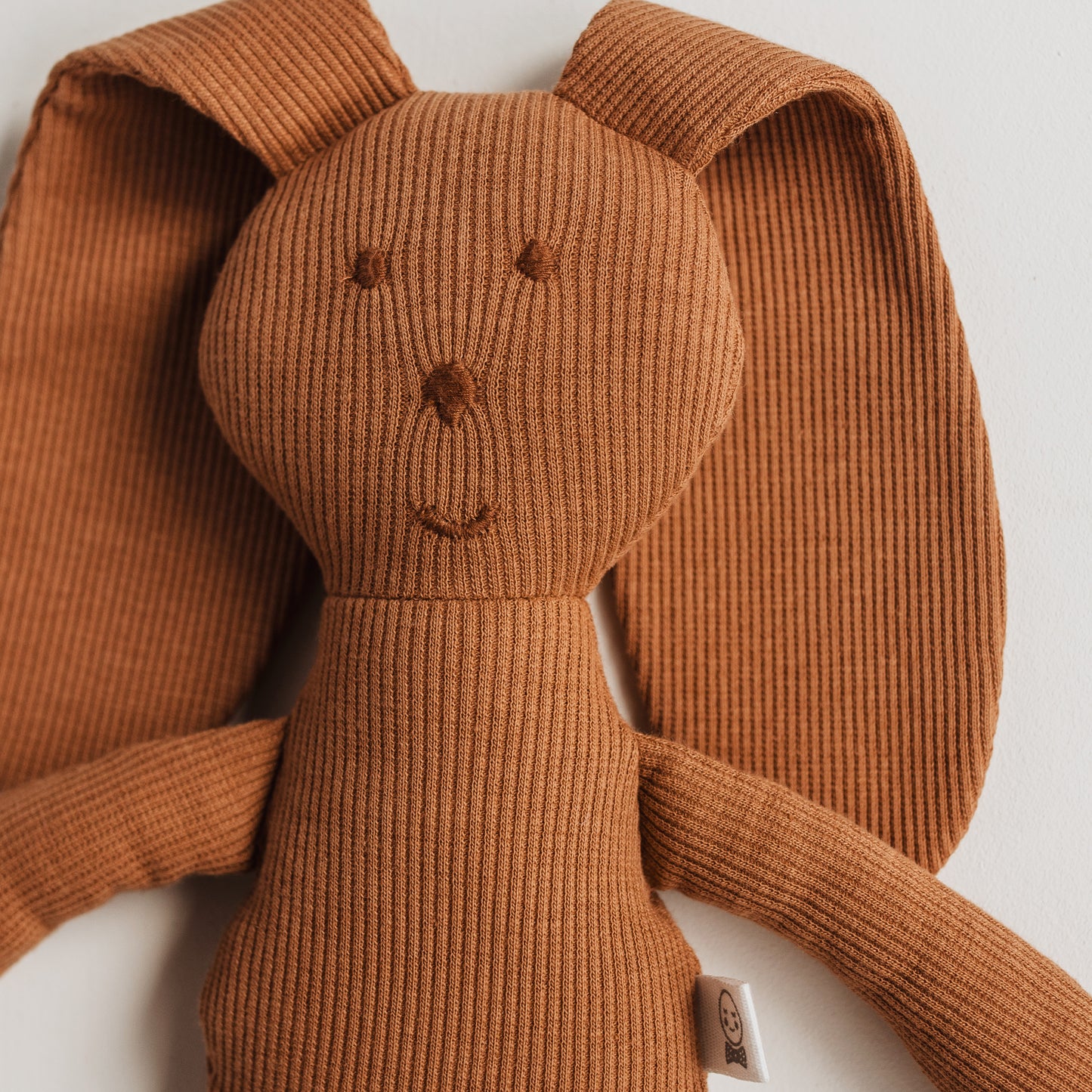 Snuggle bunny brún