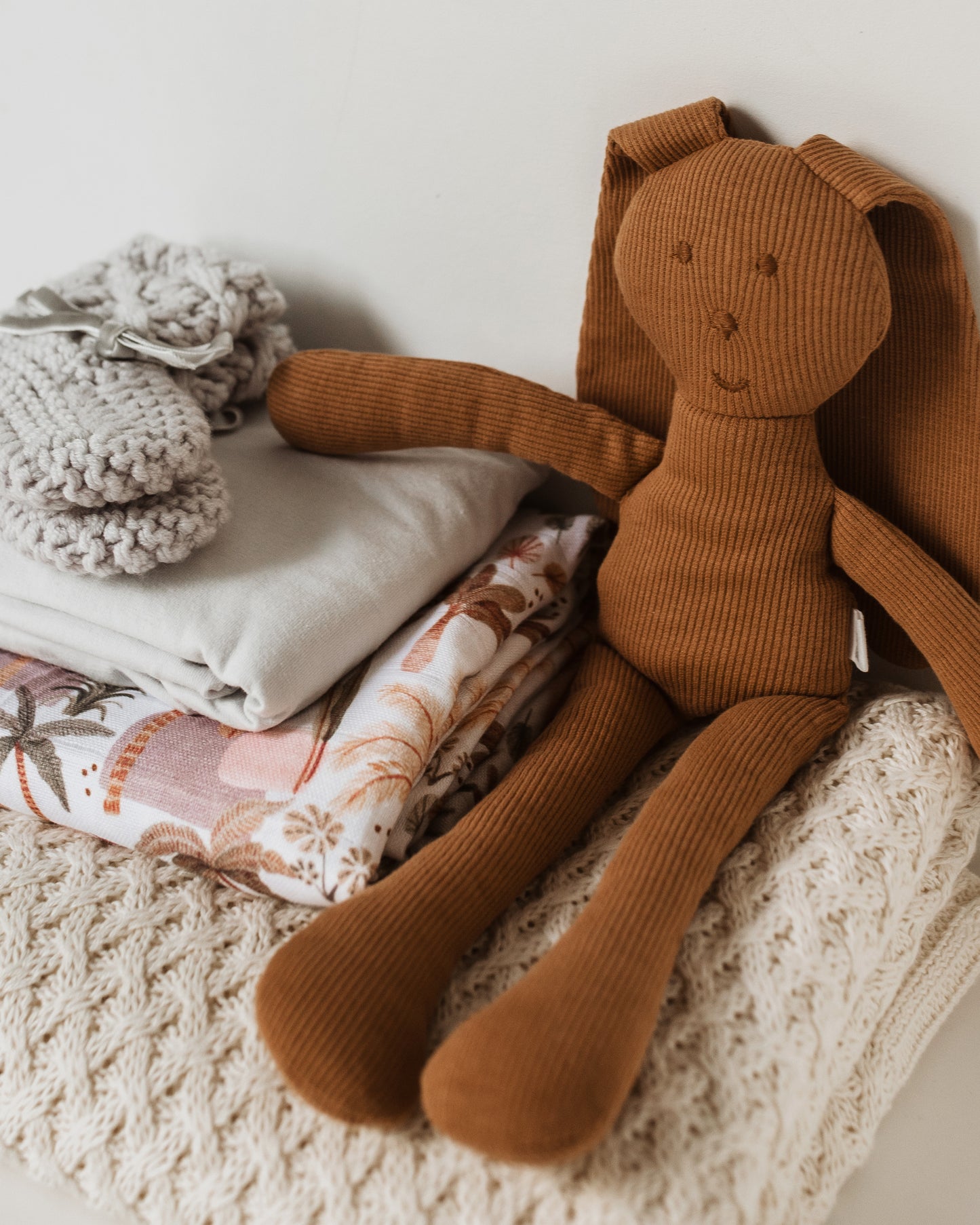 Snuggle bunny brún