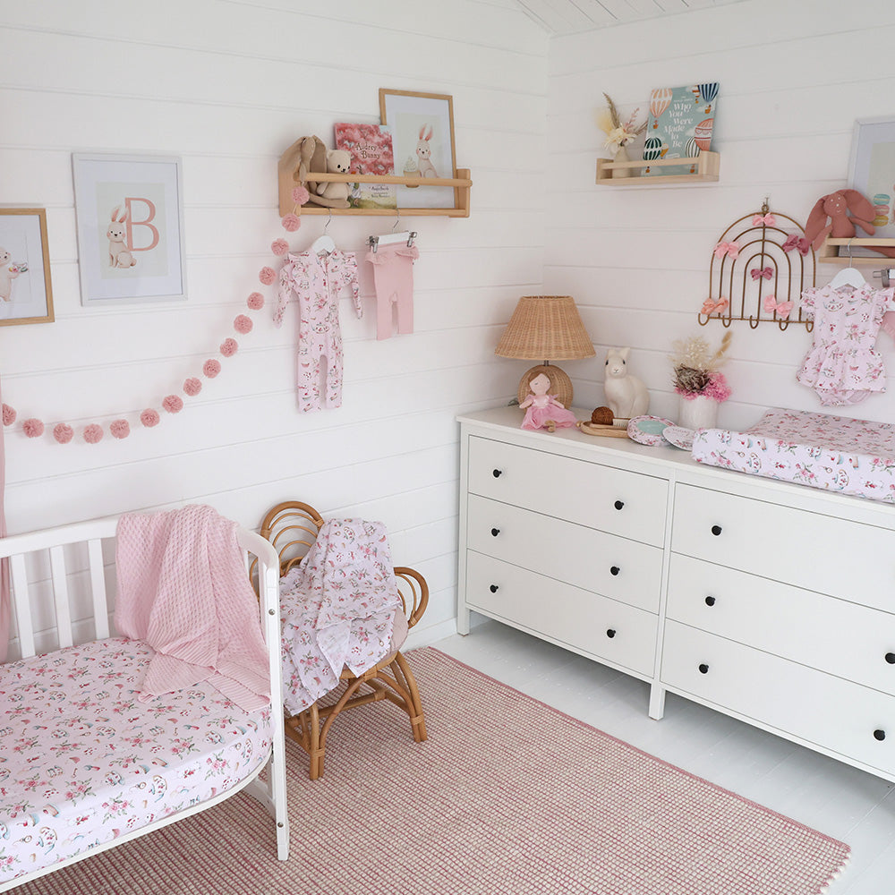 Alice’s Tea Party Lak